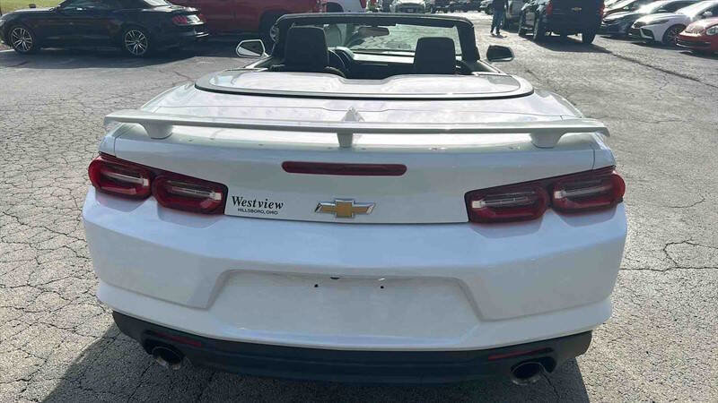 Used 2021 Chevrolet Camaro LT image 34