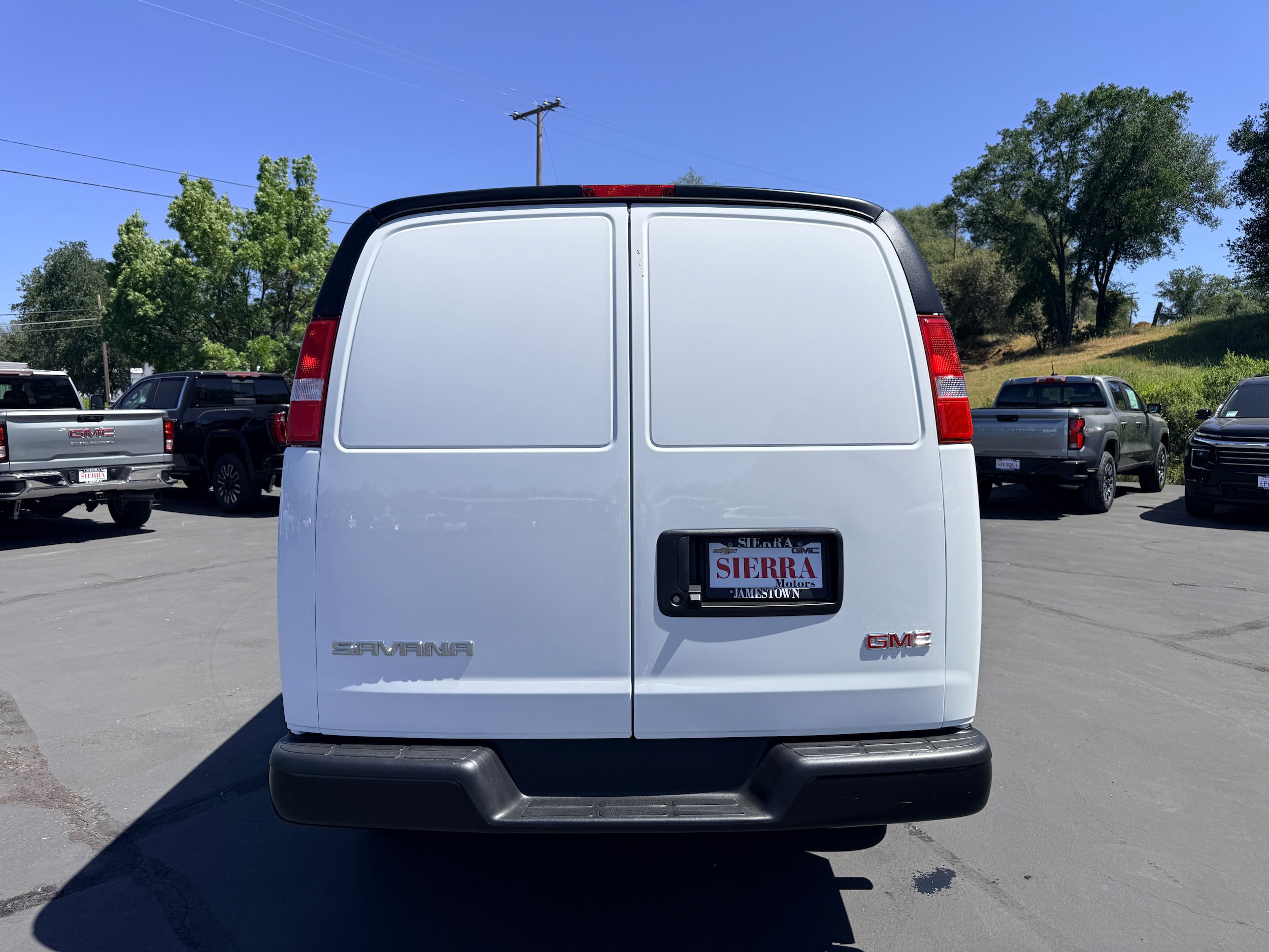New 2026 GMC Savana 3500 Extended RWD image 5