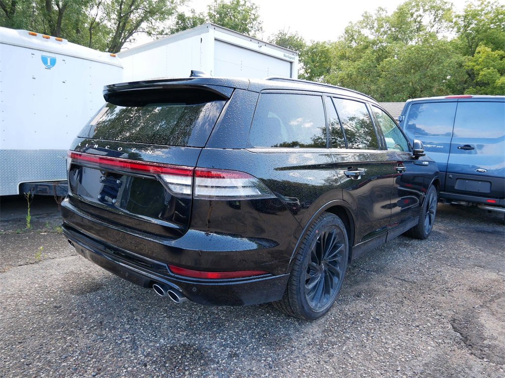 Used 2025 Lincoln Aviator Reserve w/ Equipment Group 201A image 5