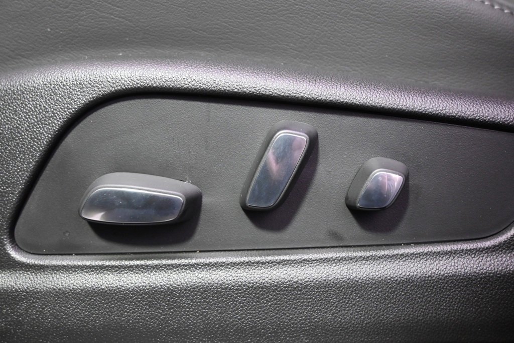 New 2025 Cadillac XT6 Sport w/ Technology Package image 14