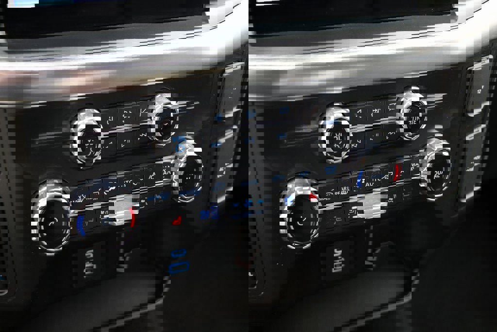 Used 2022 Ford F150 Lariat image 22