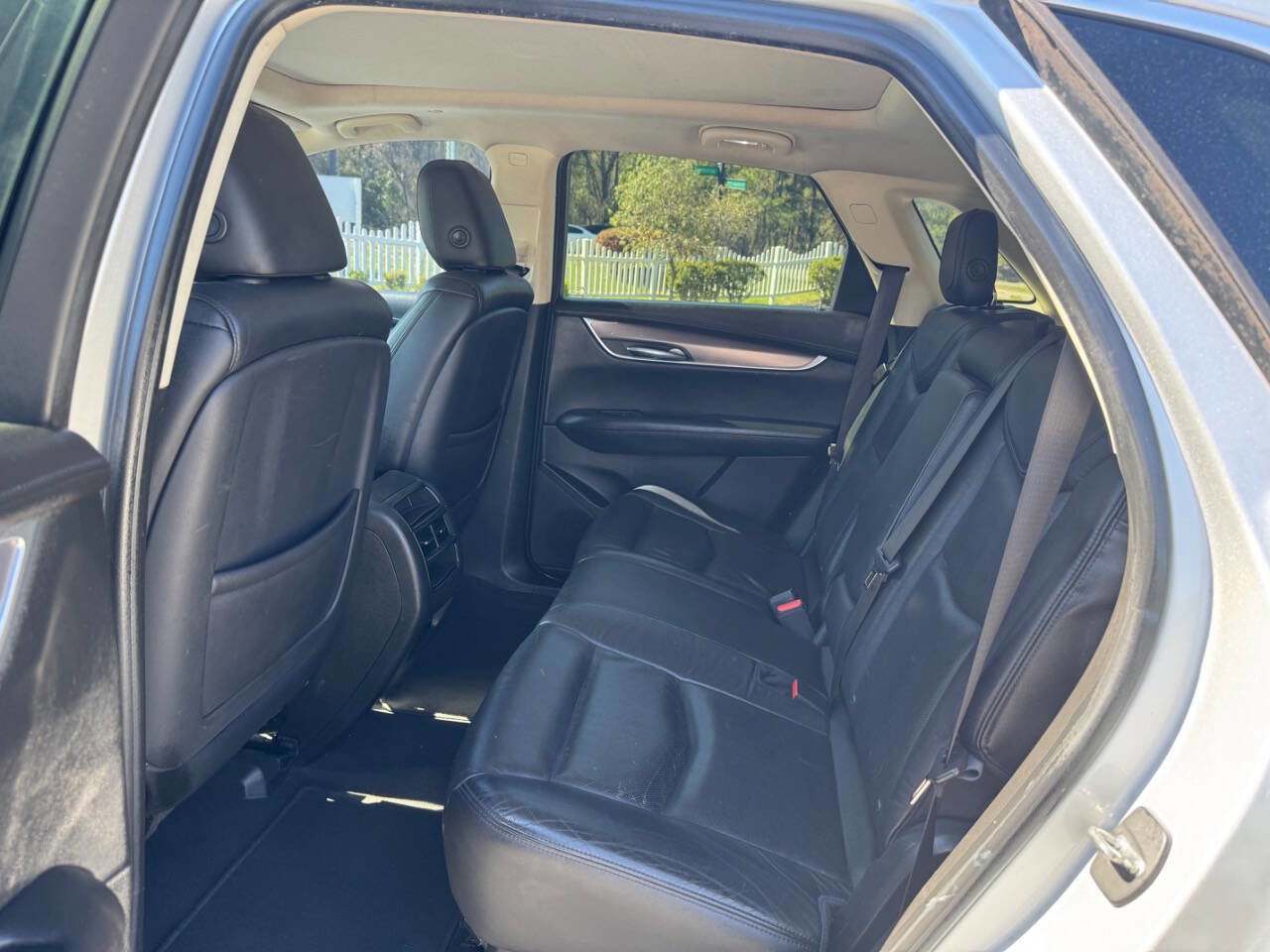 Used 2017 Cadillac XT5 Luxury image 12