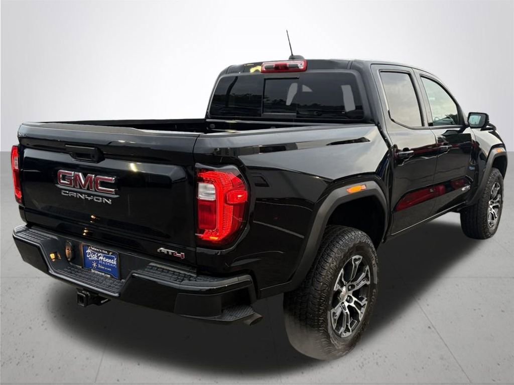 Used 2024 GMC Canyon AT4 image 7