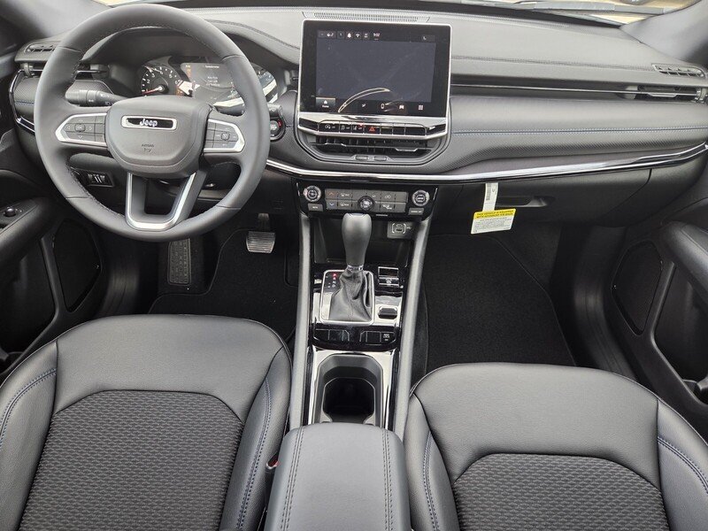 New 2026 Jeep Compass Latitude AWD/4WD image 12