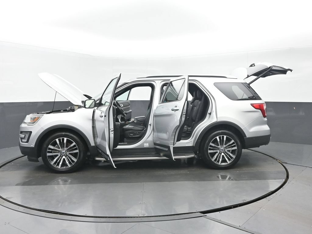 Used 2017 Ford Explorer Platinum AWD/4WD image 40