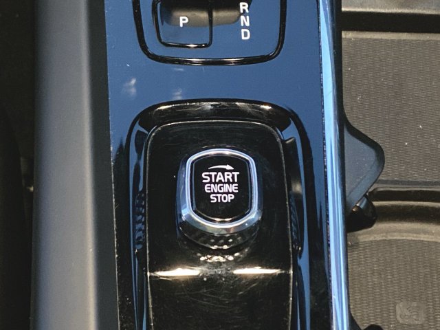 Used 2024 Volvo S60 B5 Core FWD image 17
