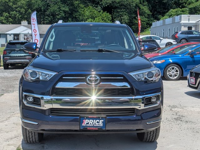 Used 2022 Toyota 4Runner Limited AWD/4WD image 2