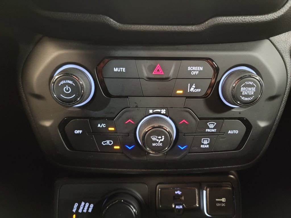 Used 2022 Jeep Renegade Altitude image 16