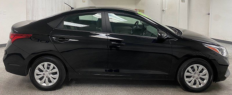 Used 2022 Hyundai Accent SE image 4