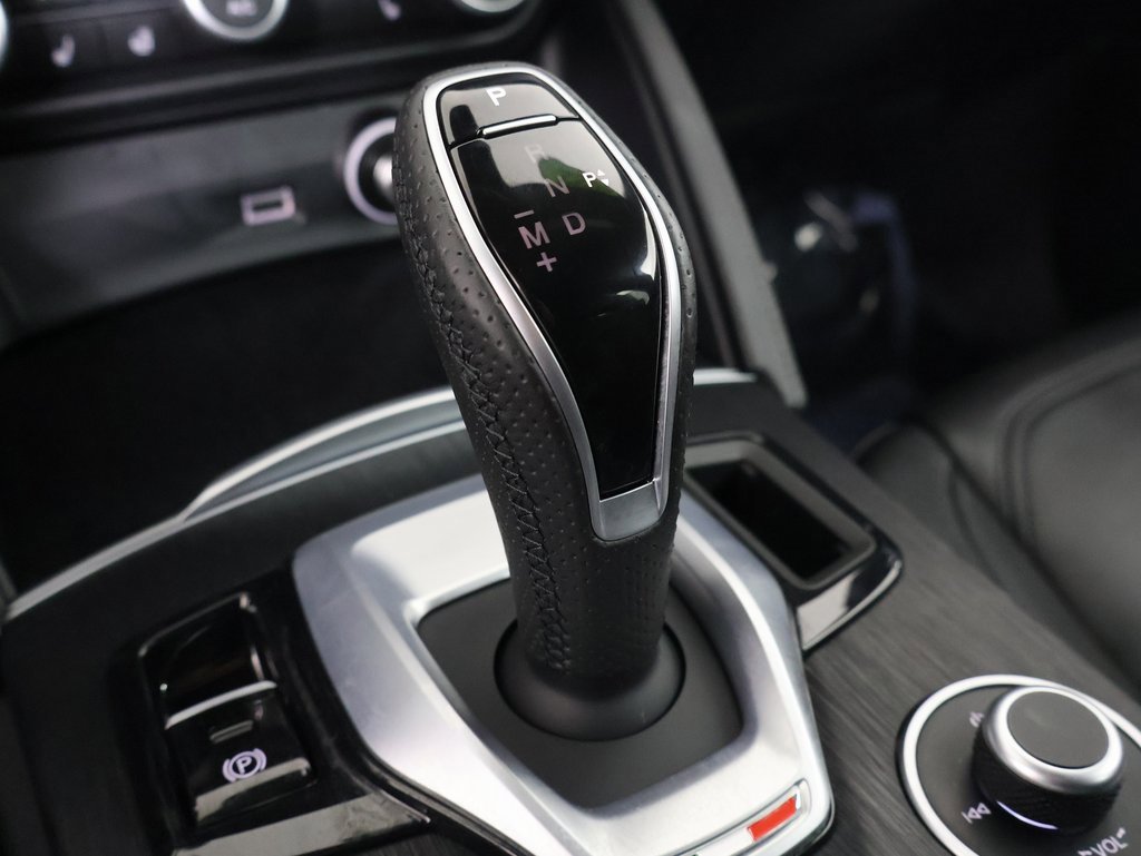 Used 2022 Alfa Romeo Stelvio Sprint image 3