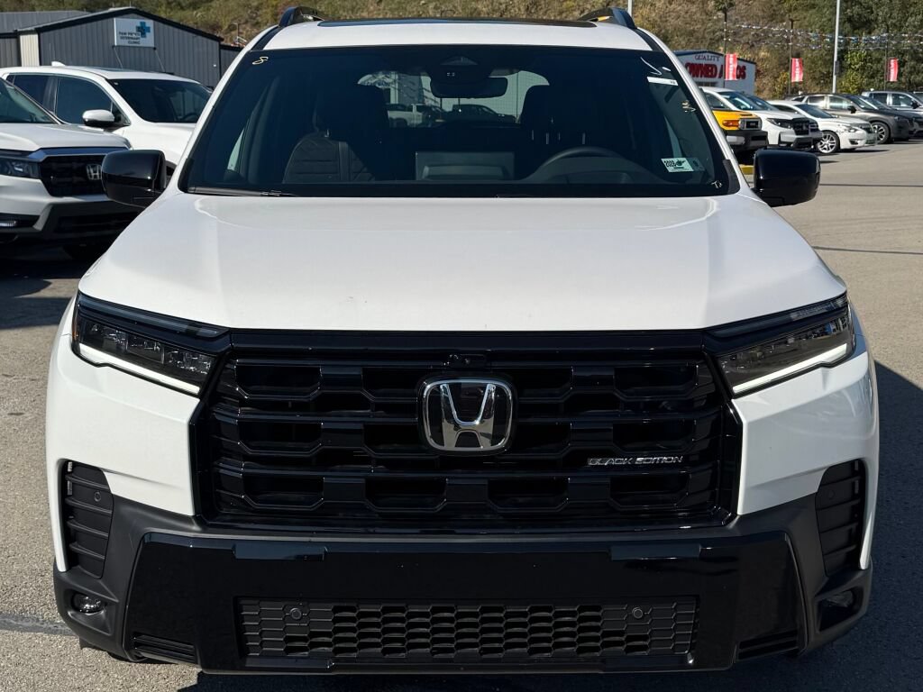New 2026 Honda Pilot Black Edition image 2