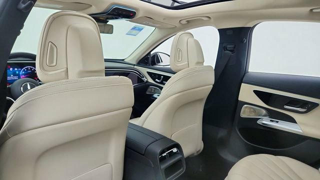 Used 2024 Mercedes-Benz E 350 4MATIC Sedan image 31
