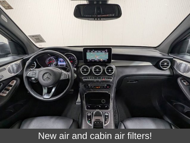 Used 2019 Mercedes-Benz GLC 300 4MATIC image 3