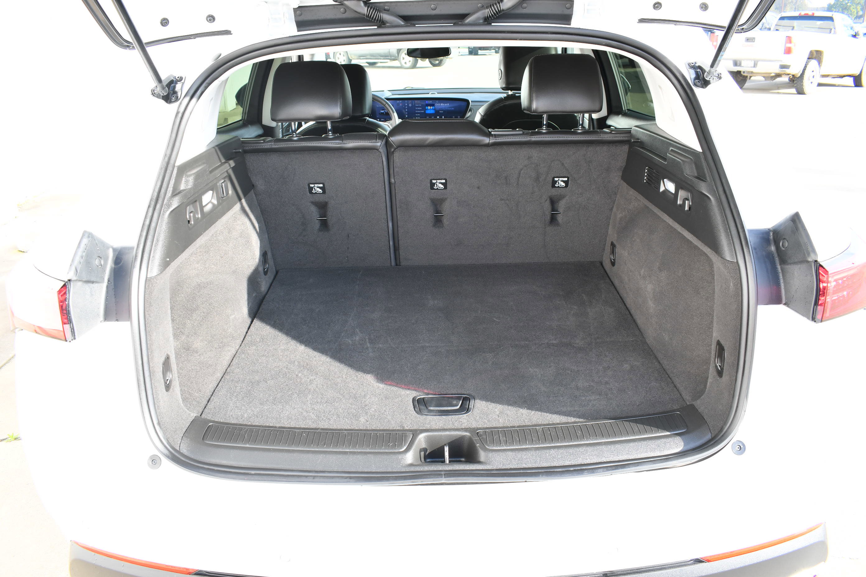 Used 2025 Buick Envision Preferred image 7