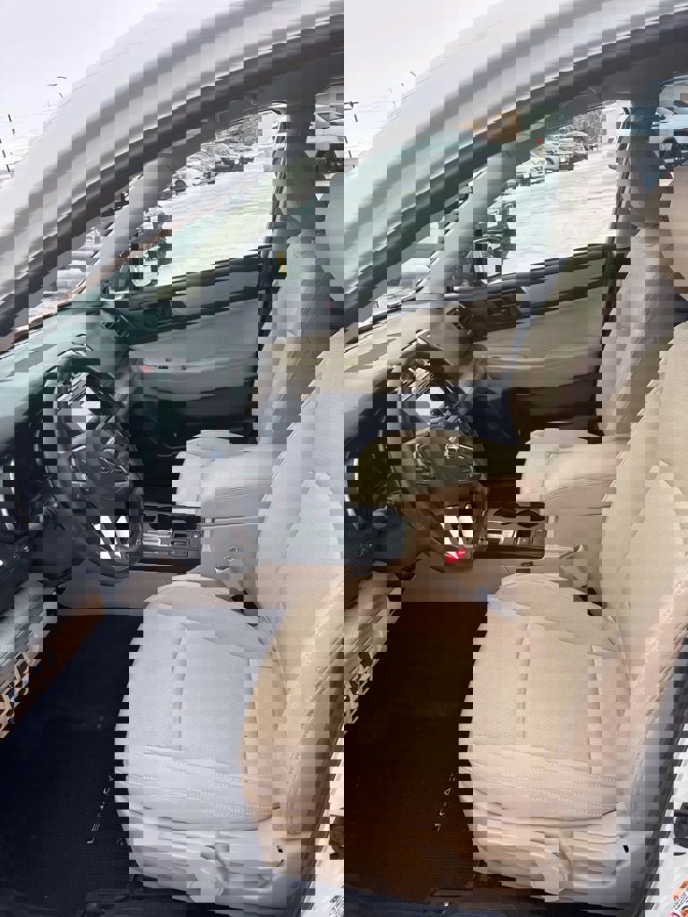 Used 2017 Subaru Legacy 2.5i w/ Alloy Wheel Package image 13