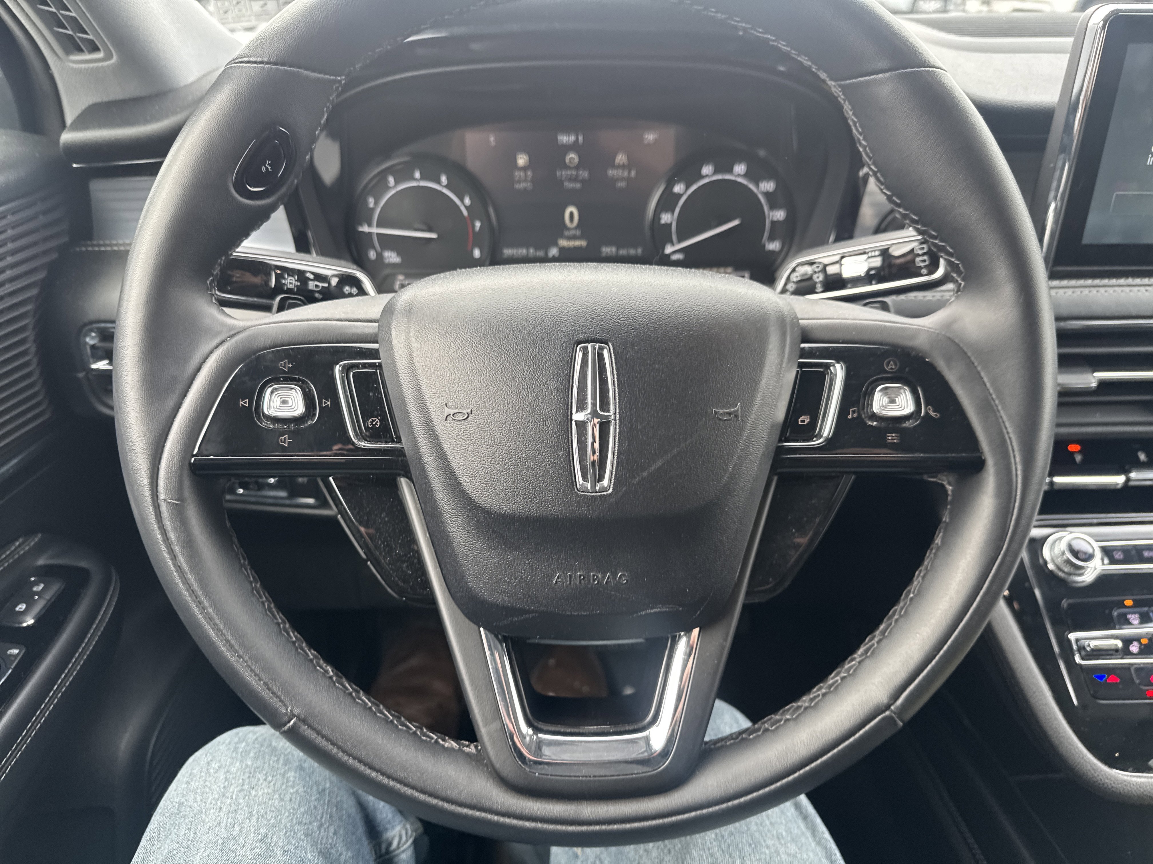 Used 2022 Lincoln Corsair AWD w/ Equipment Group 101A image 17