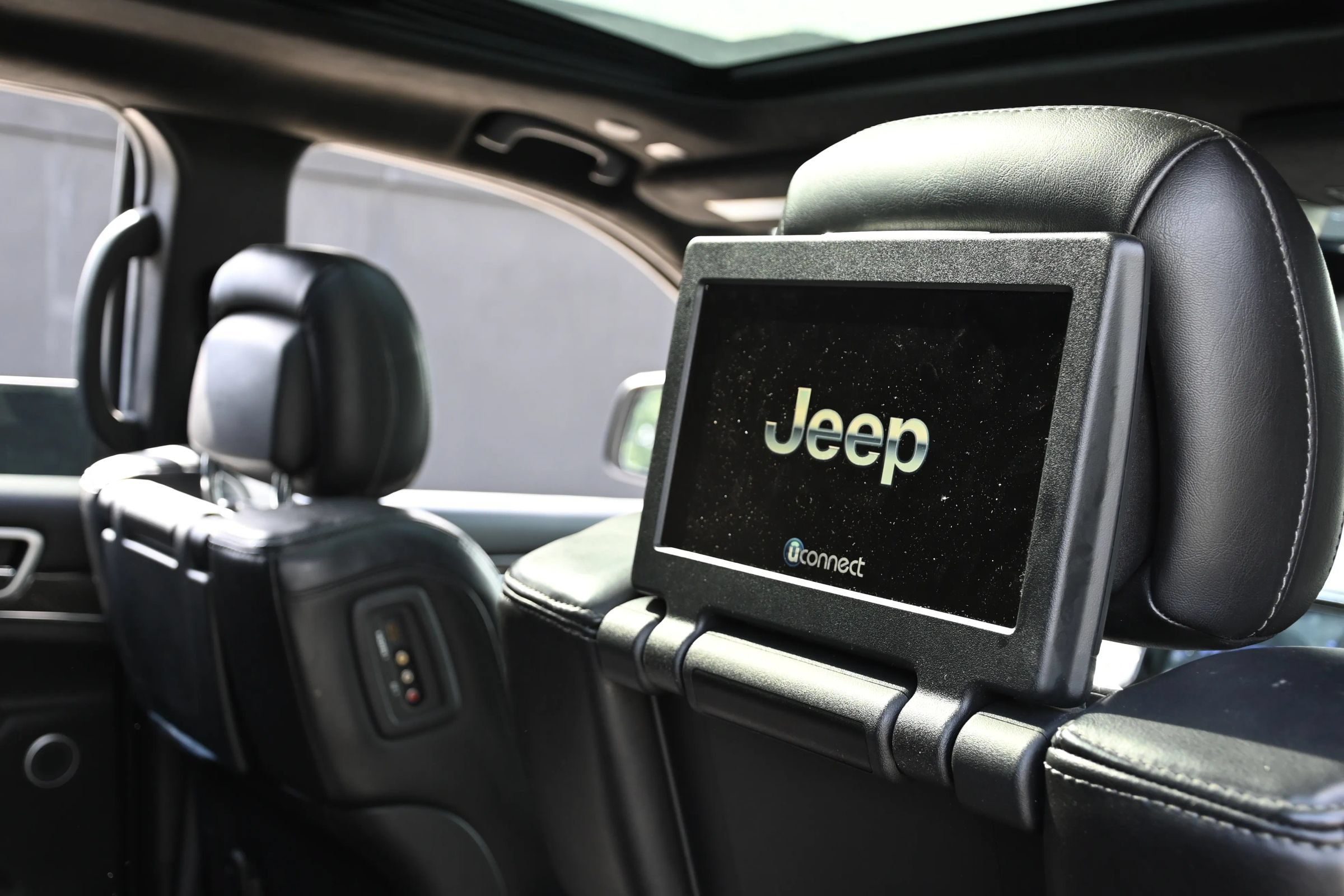 Used 2020 Jeep Grand Cherokee SRT AWD/4WD image 20