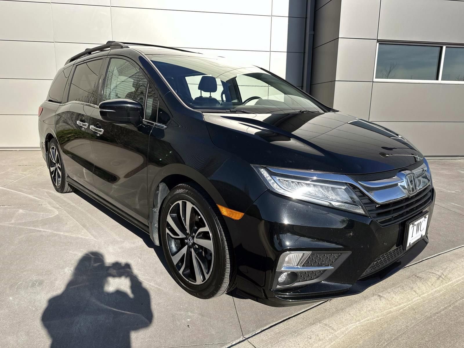 Used 2019 Honda Odyssey Elite image 3