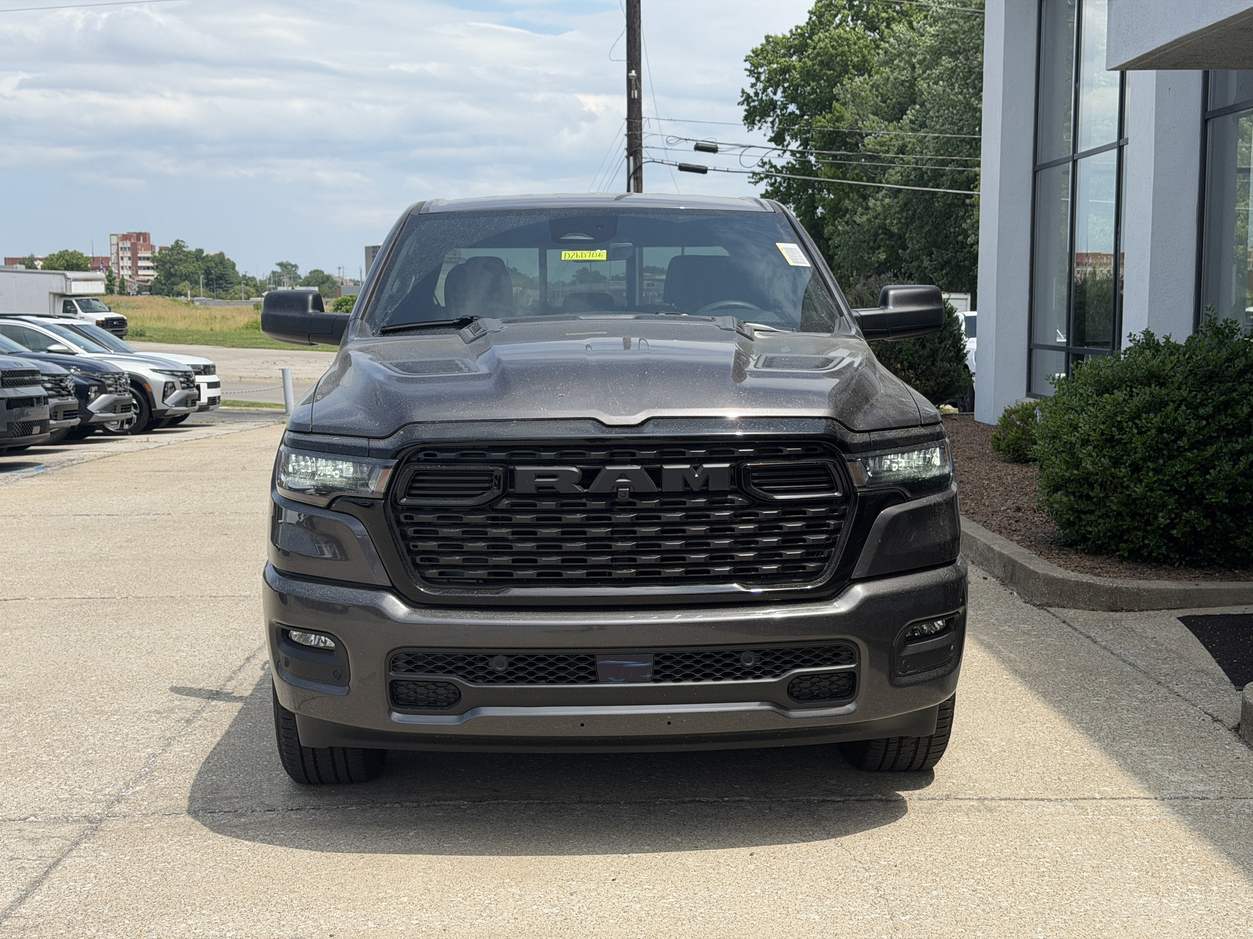 New 2026 RAM 1500 Express AWD/4WD image 16