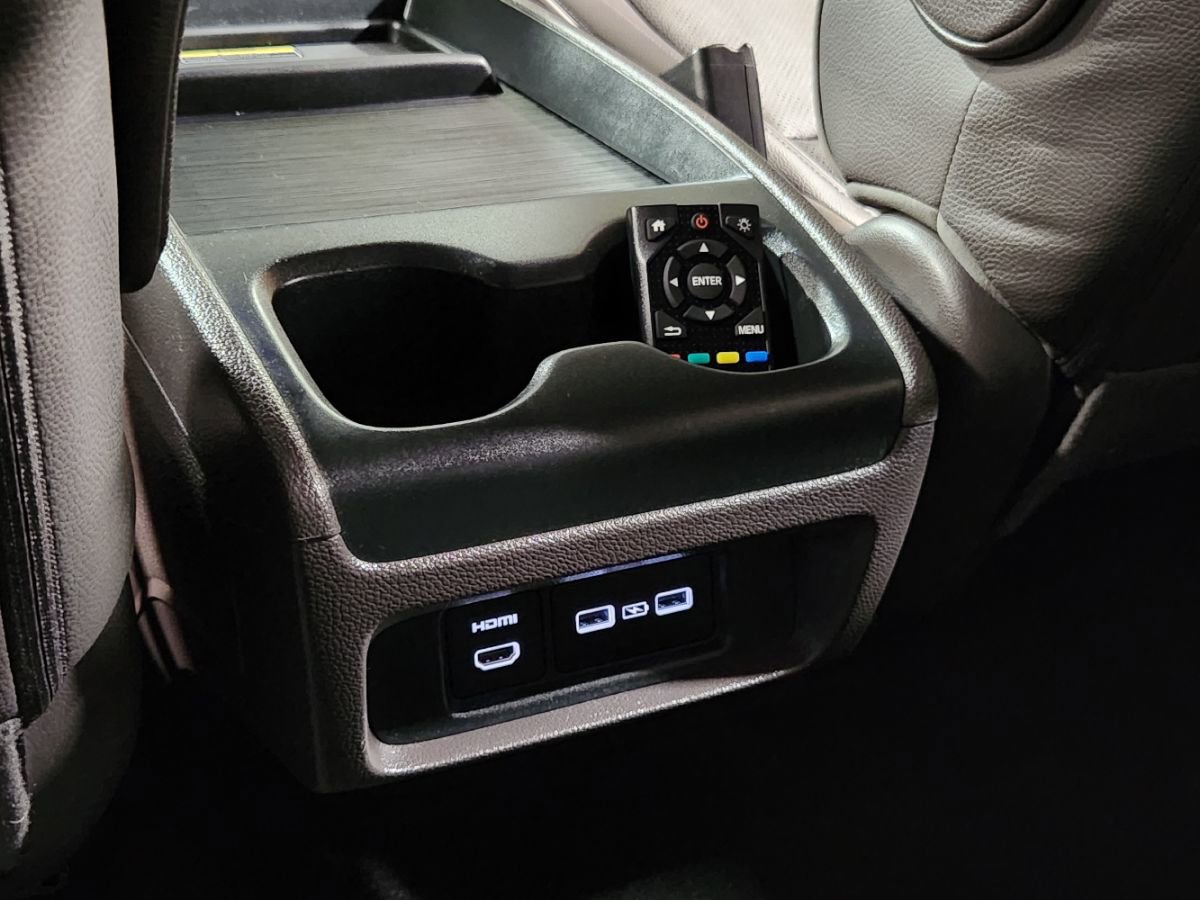Used 2023 Honda Odyssey Elite image 57