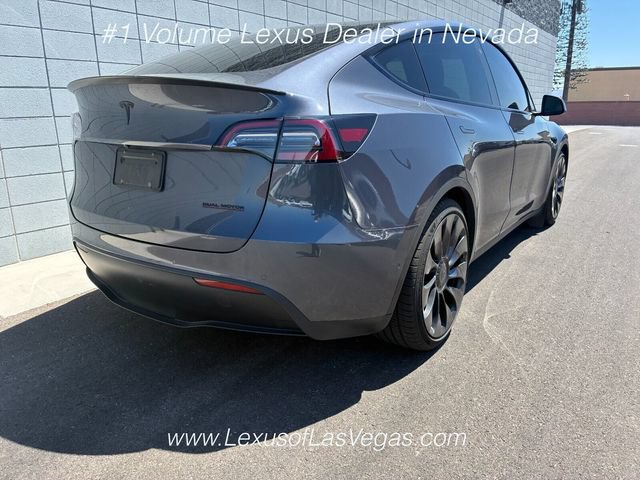 Used 2022 Tesla Model Y Performance AWD/4WD image 3
