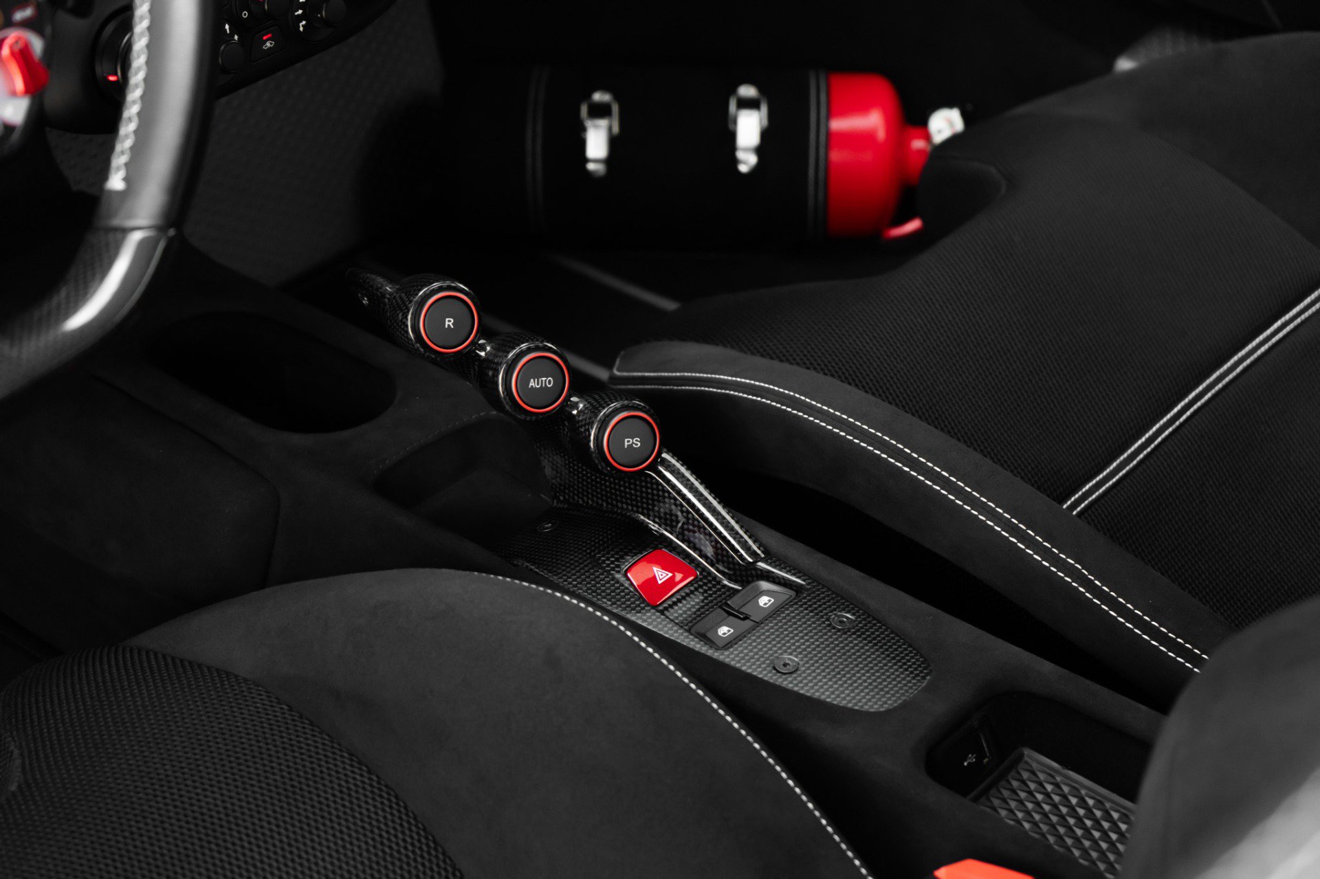 Used 2015 Ferrari 458 Speciale Coupe RWD image 35