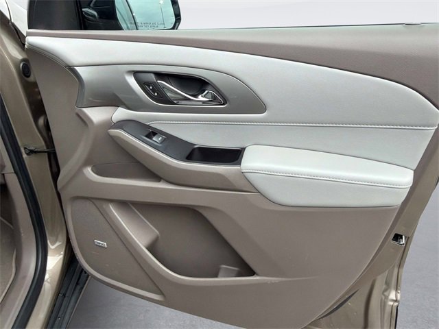 Used 2020 Chevrolet Traverse LT w/ LT Premium Package image 22