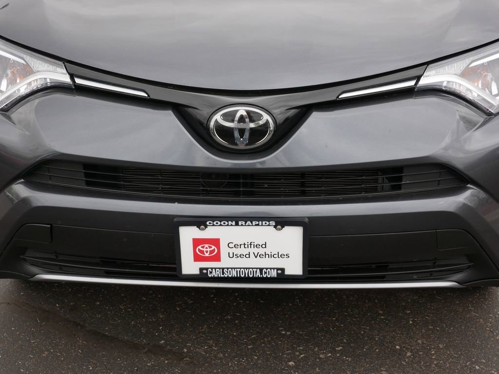 Used 2017 Toyota RAV4 XLE w/ Plus Special Value Package AWD/4WD image 9
