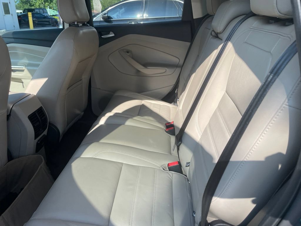 Used 2019 Ford Escape Titanium FWD image 5