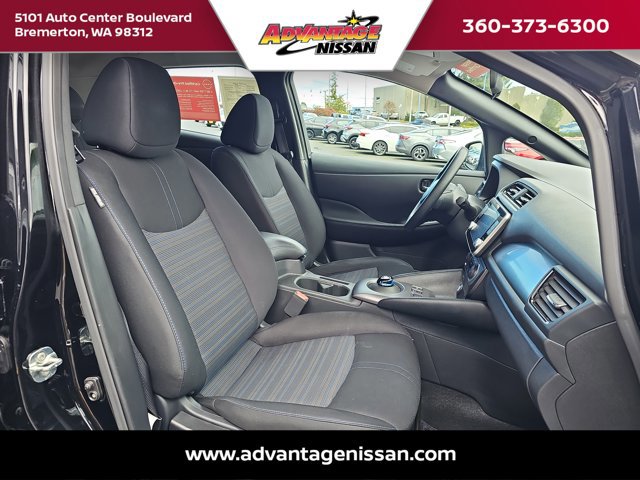 Used 2023 Nissan Leaf S image 23
