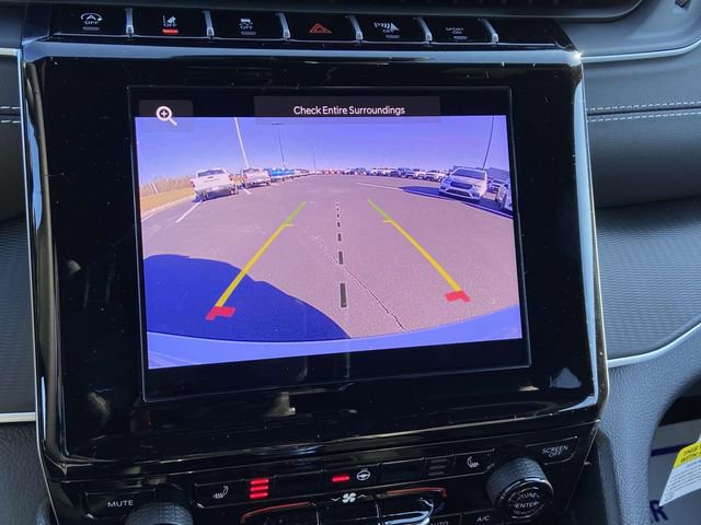 New 2025 Jeep Grand Cherokee Altitude image 19