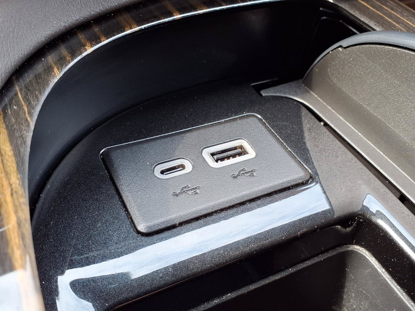 Used 2024 Cadillac Escalade Sport w/ LPO, ONYX Package AWD/4WD image 25