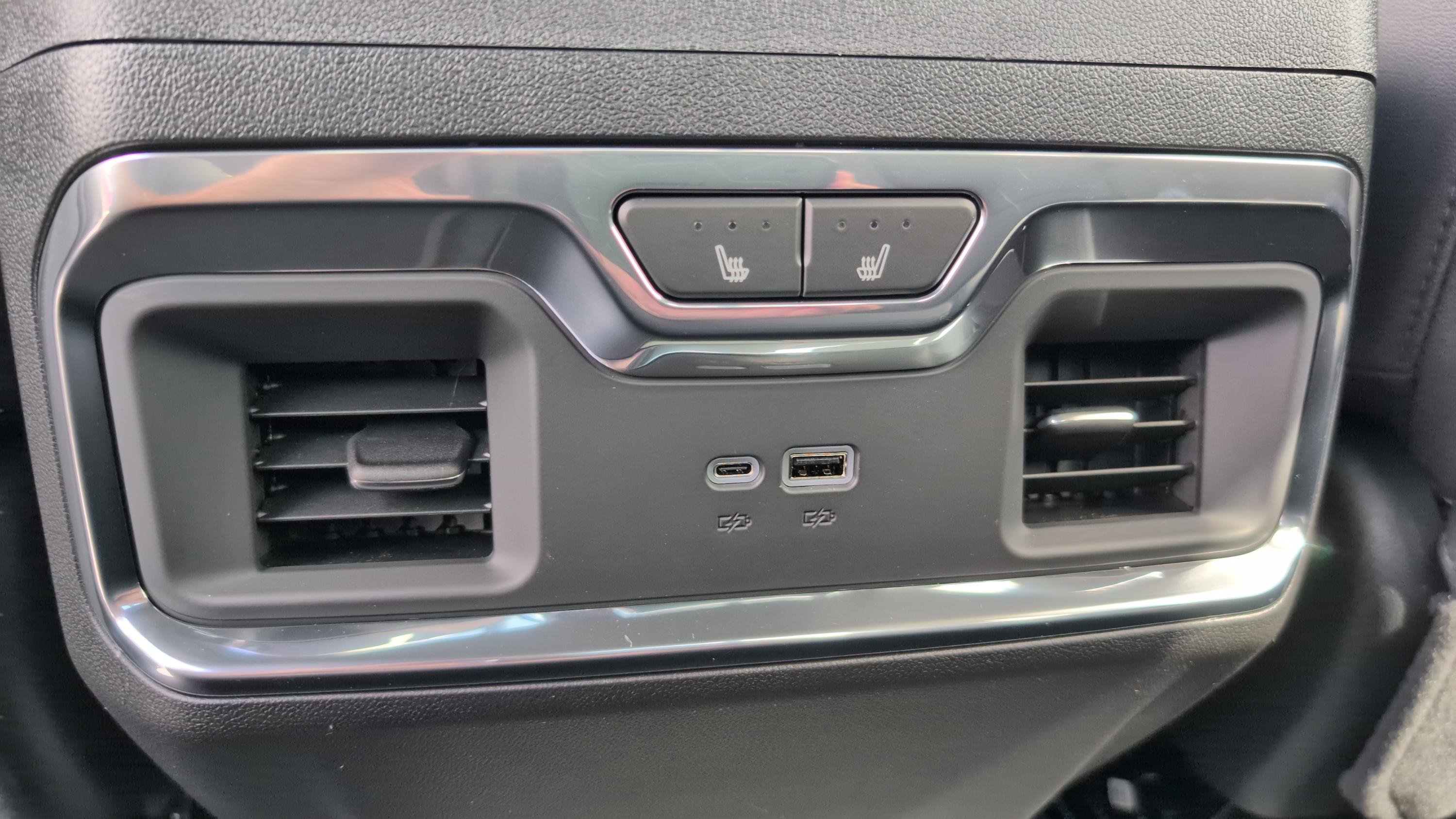 New 2025 GMC Sierra 2500 SLT w/ SLT Convenience Package AWD/4WD image 26