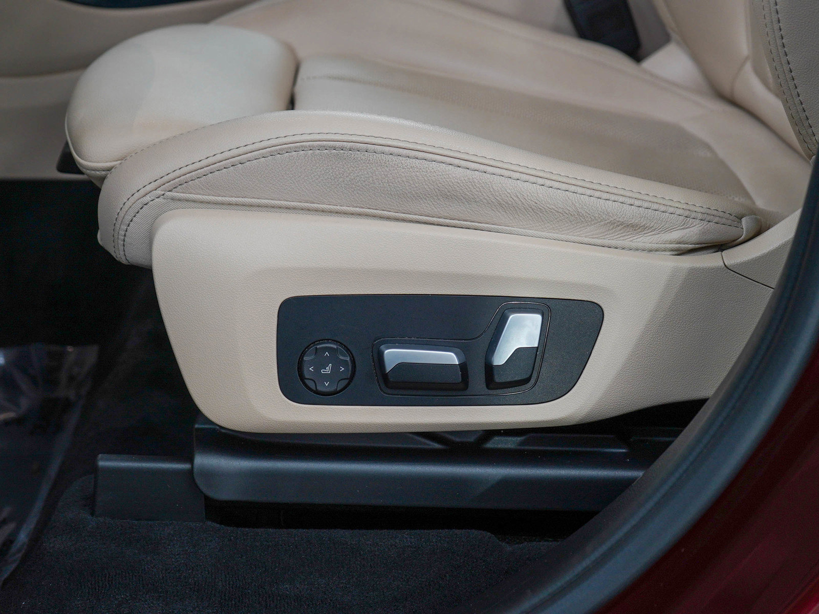 Used 2022 BMW X3 xDrive30i w/ Premium Package 2 image 19