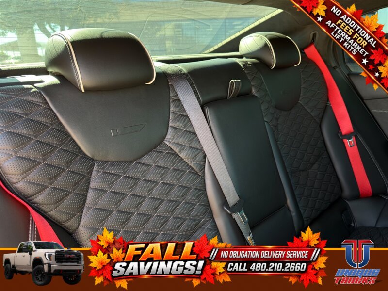 Used 2022 Cadillac CT5 V Blackwing w/ Carbon Fiber Package 1 RWD image 29