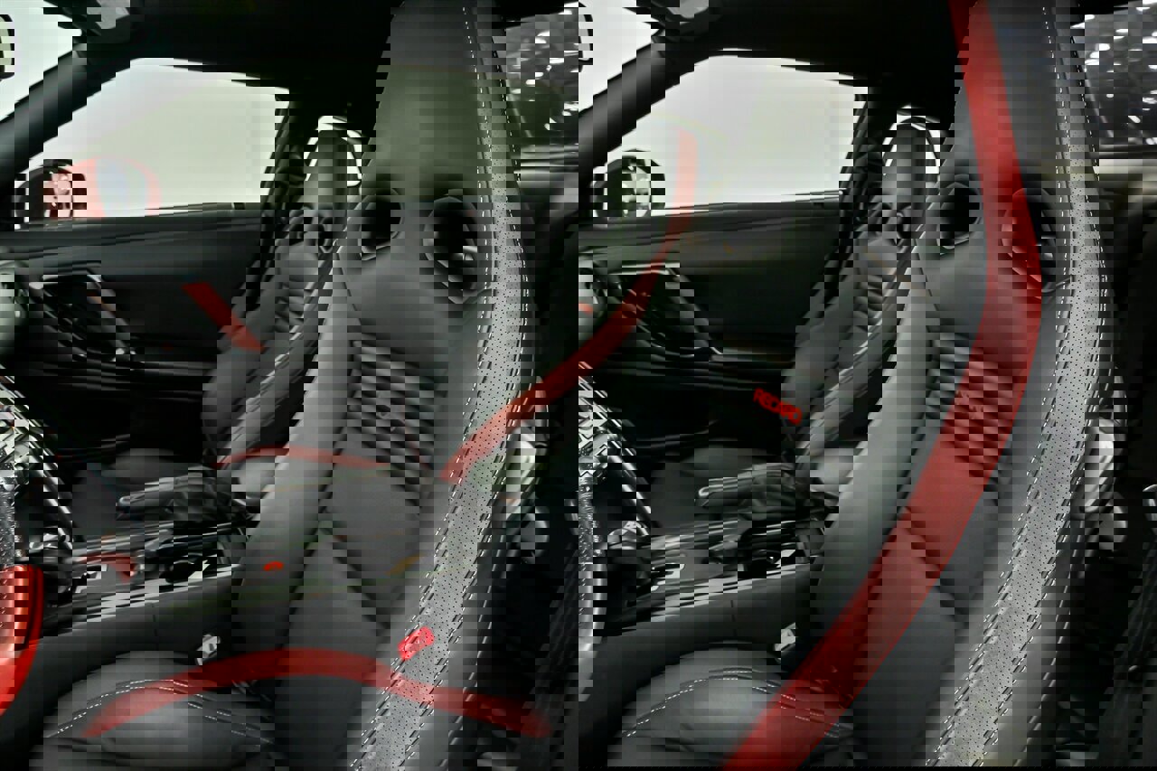 Used 2015 Nissan GT-R Black Edition image 23