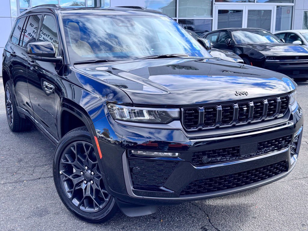 Used 2026 Jeep Grand Cherokee L Summit w/ Obsidian Package