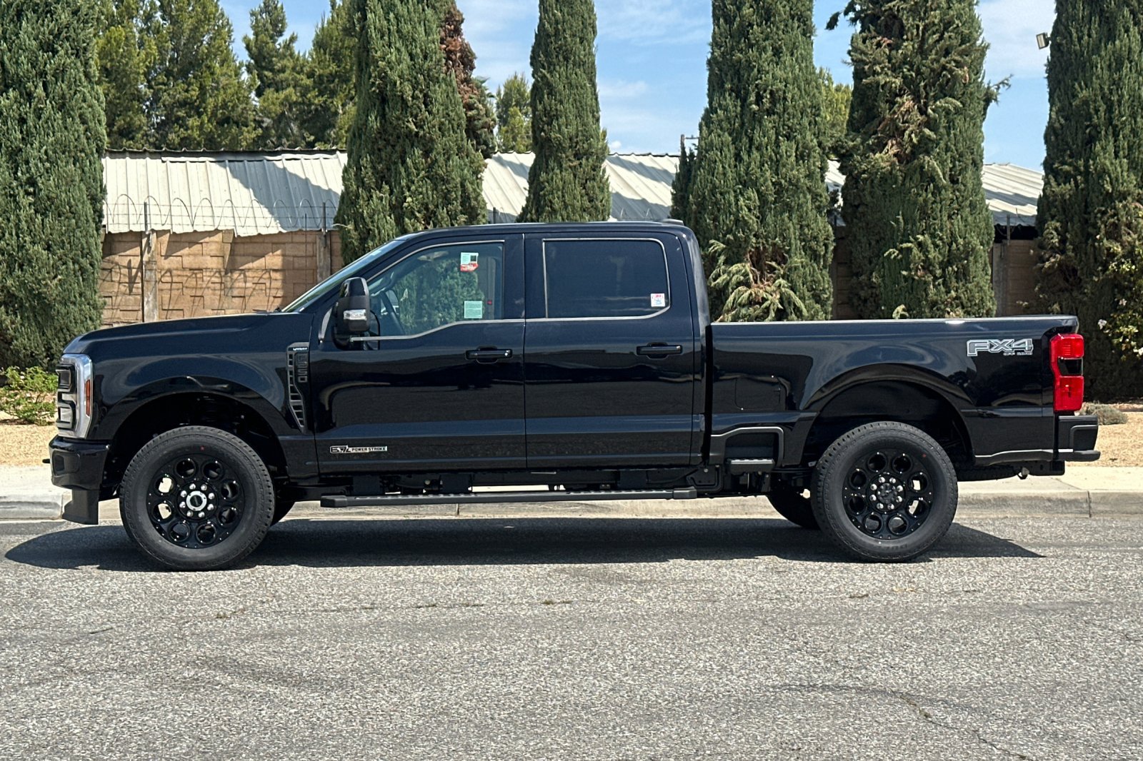 New 2026 Ford F250 Lariat w/ Black Appearance Package AWD/4WD image 7