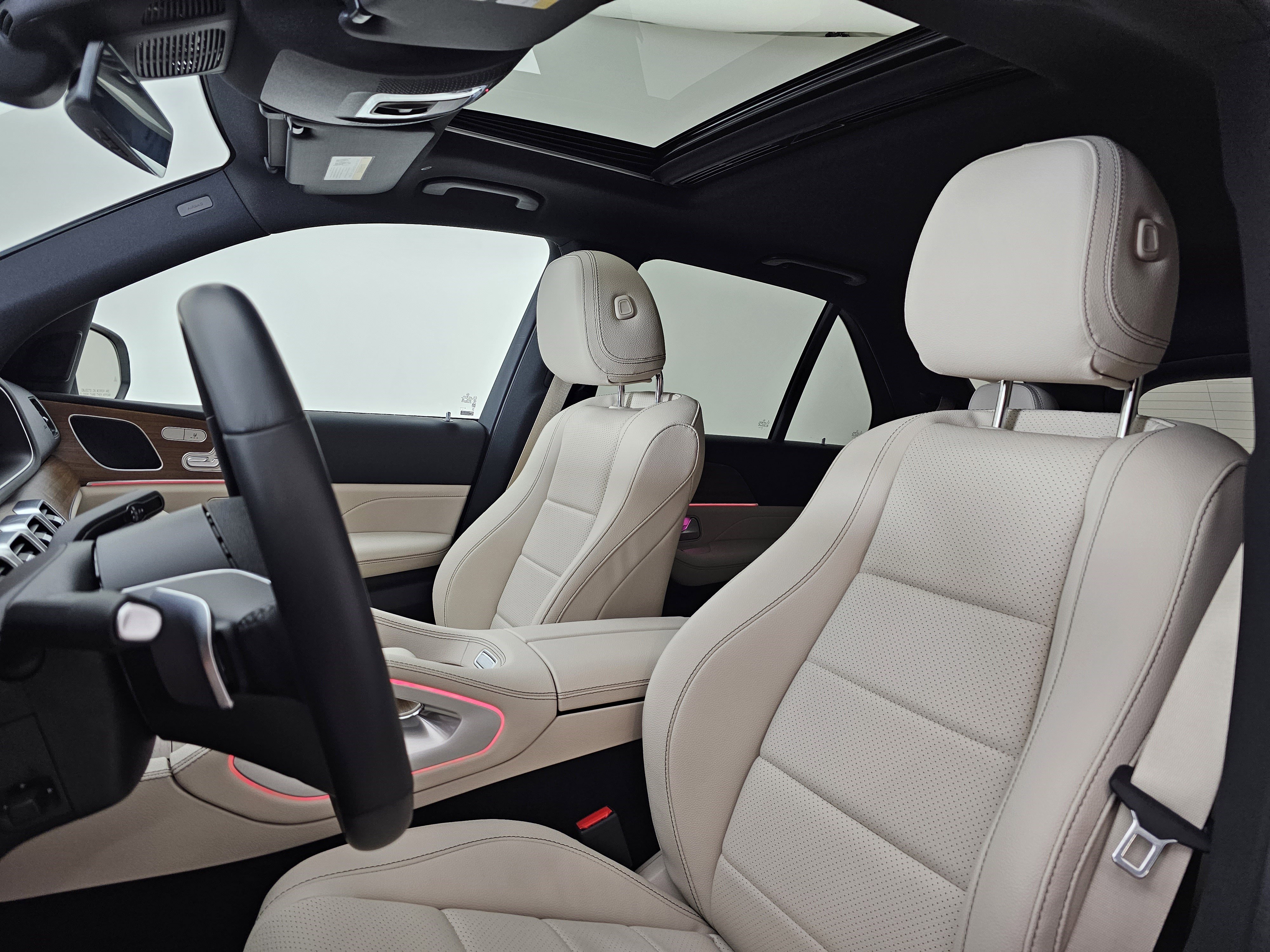 Used 2025 Mercedes-Benz GLE 450 4MATIC image 9