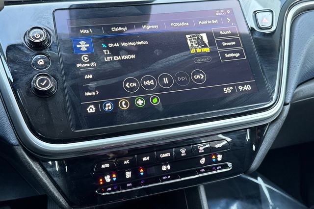 Used 2023 Chevrolet Bolt EUV Premier image 31