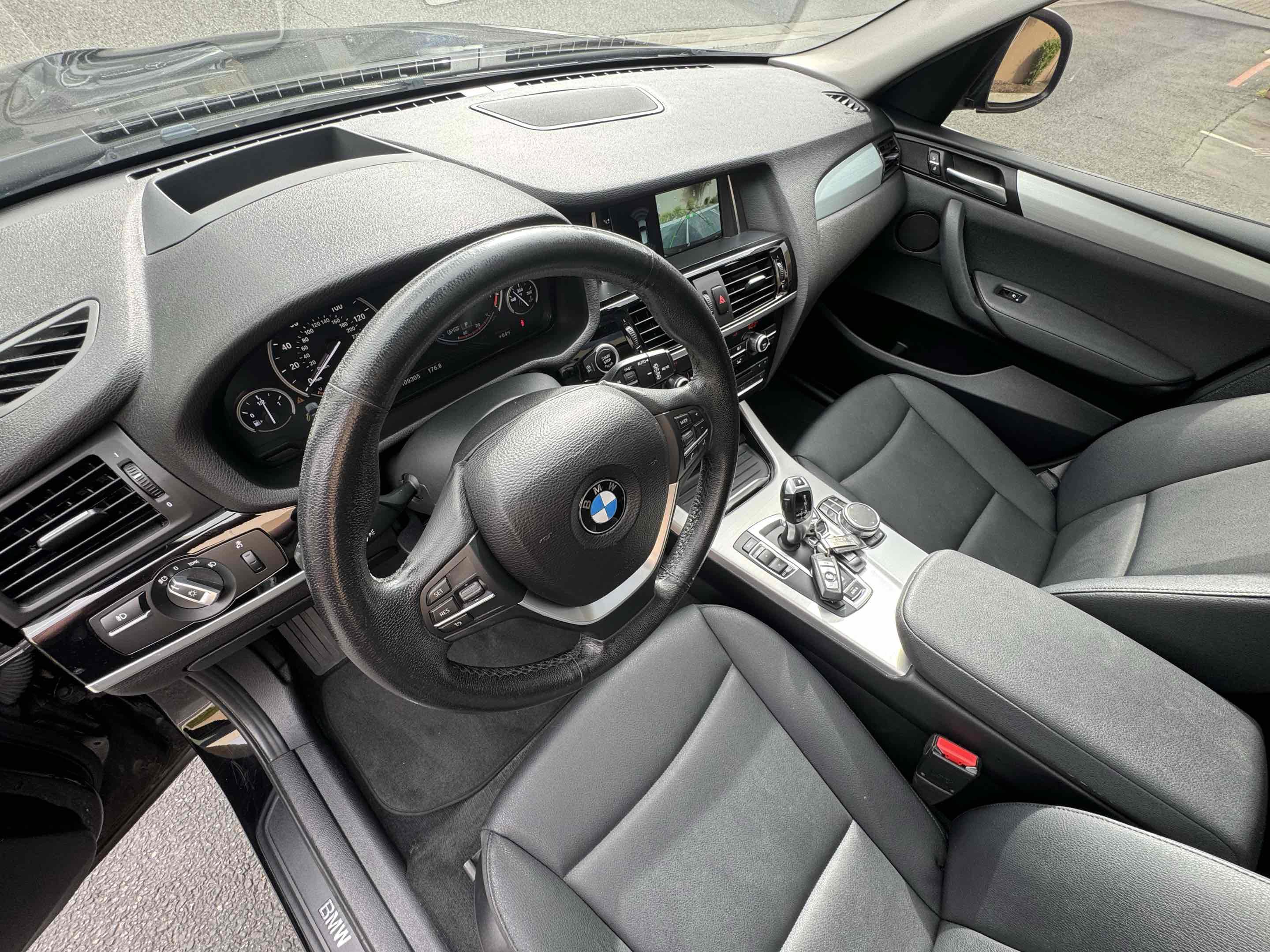 Used 2017 BMW X3 sDrive28i RWD image 7