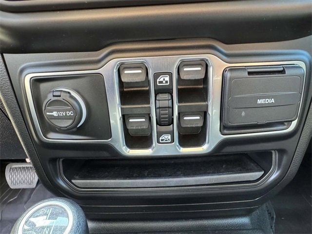 Used 2022 Jeep Wrangler Unlimited Sahara w/ Cold Weather Group image 6