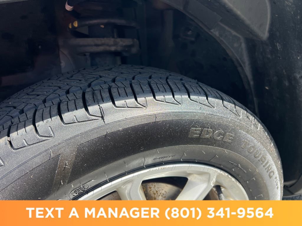 Used 2019 Jeep Renegade Latitude w/ Cold Weather Group image 24