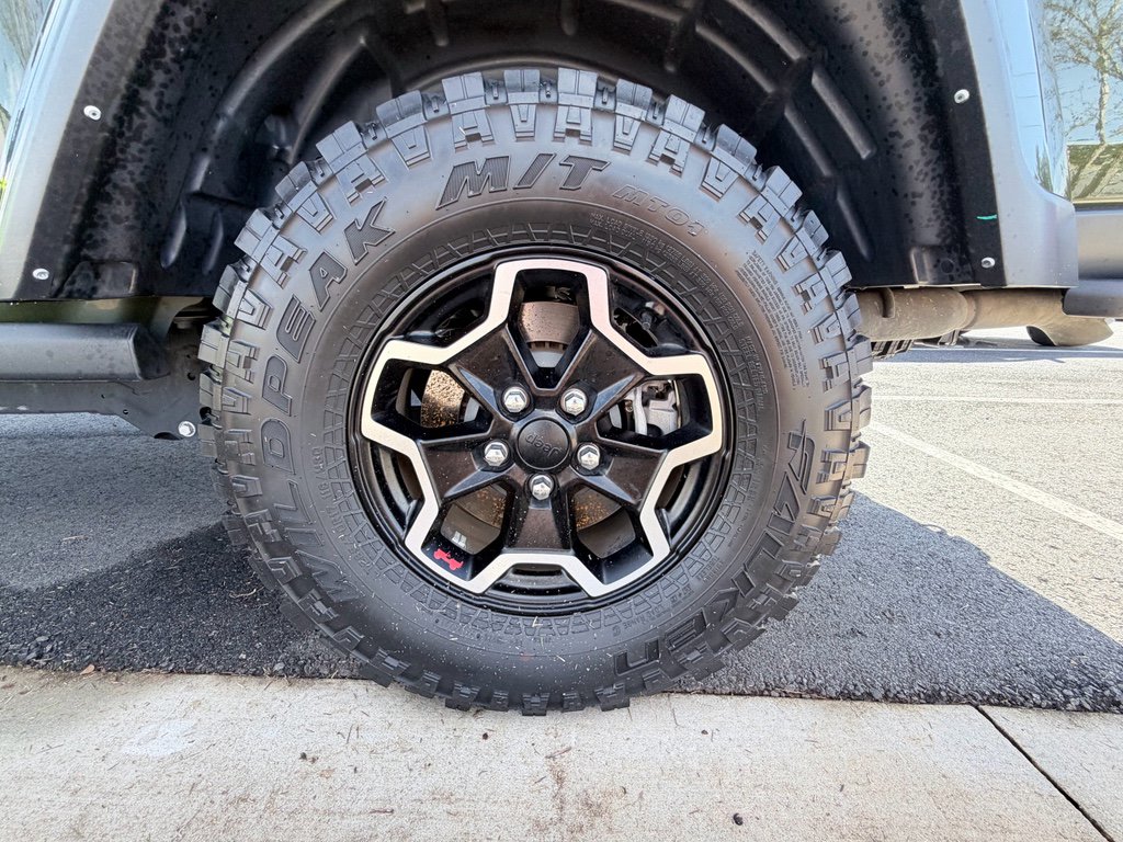 Used 2021 Jeep Gladiator Rubicon image 25