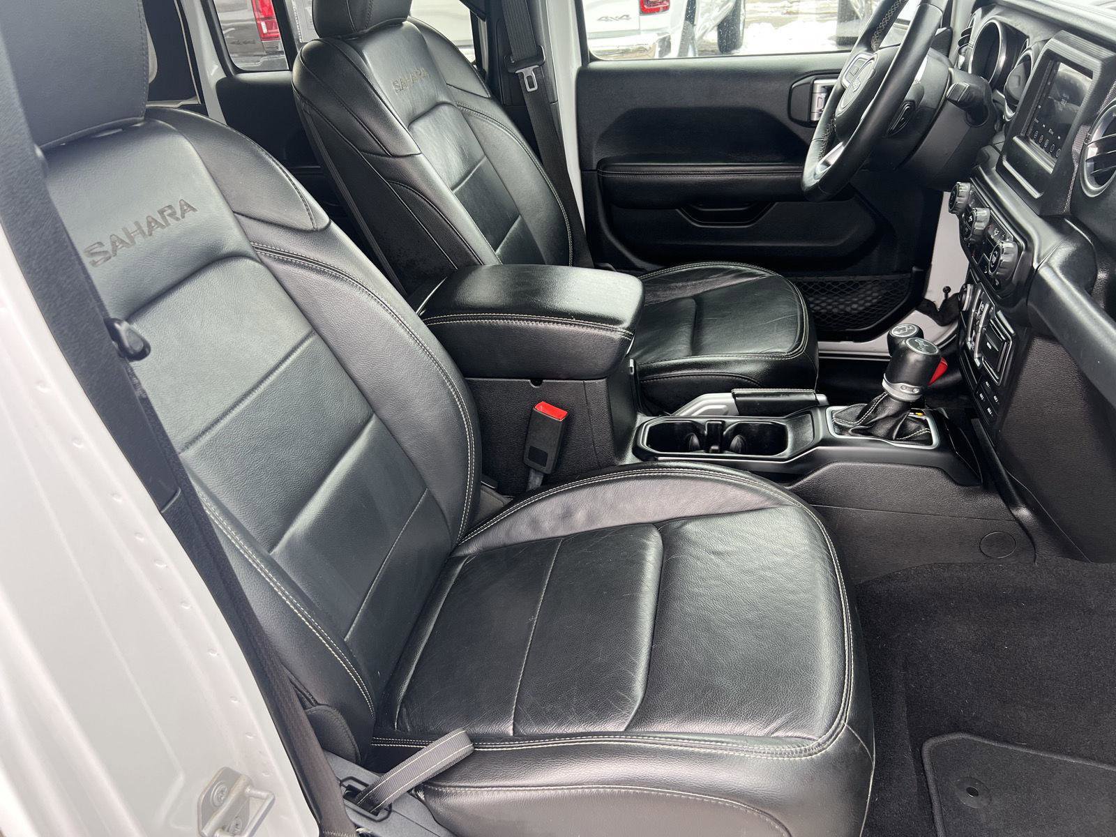 Used 2018 Jeep Wrangler Unlimited Sahara image 28