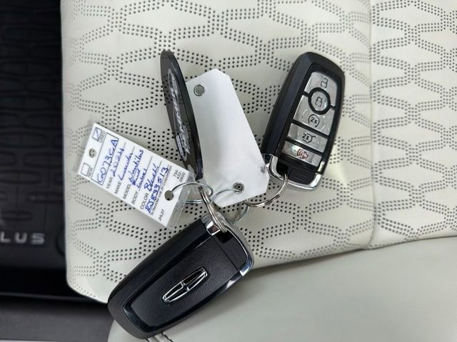 Used 2024 Lincoln Nautilus Black Label w/ Jet Appearance Package (87T) image 33