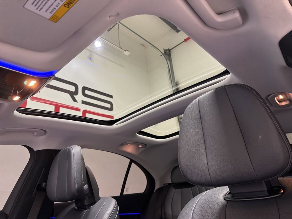 Used 2025 Mercedes-Benz E 350 4MATIC Sedan w/ Multicontour Seating Package image 12