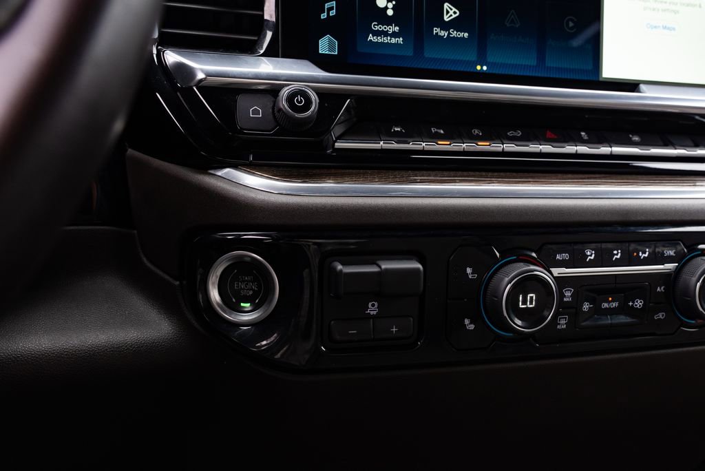 Used 2023 Chevrolet Silverado 1500 LT w/ Leather Package image 18