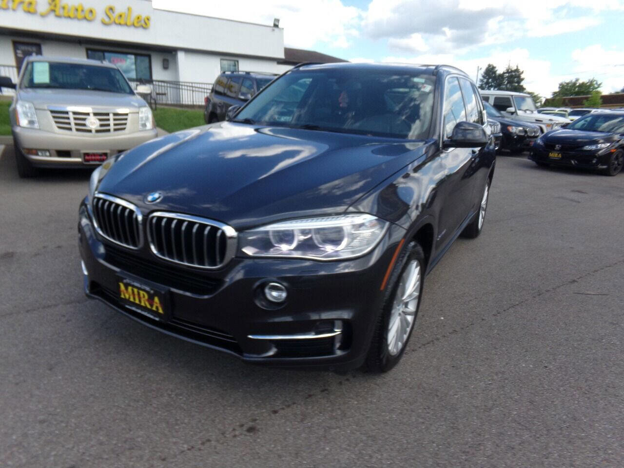 Used 2016 BMW X5 xDrive35i w/ Premium Package AWD/4WD image 3