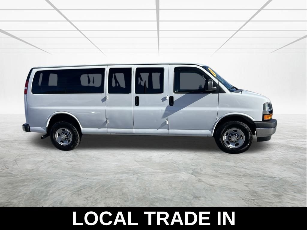 Used 2020 Chevrolet Express 3500 LT w/ LT Preferred Equipment Group image 3